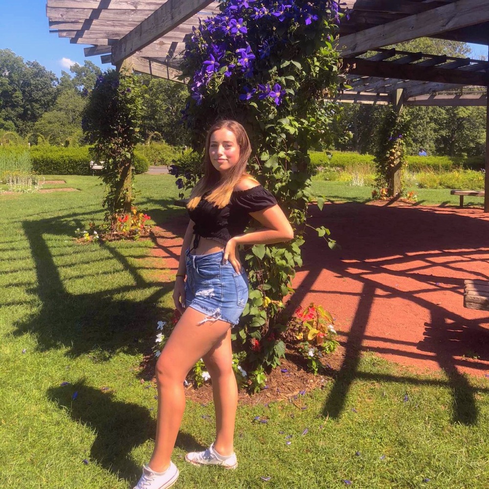 Meet your Posher, Marissa